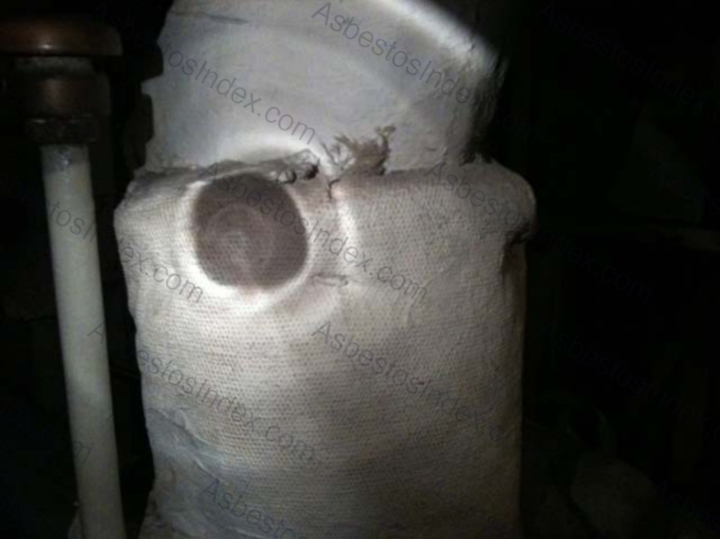 Insulation sleeves and felts
